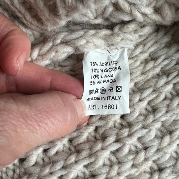 Alpaca lana wool Oversized Heavy Knitted Long Sweater Dress in Cream - Picture 3 of 8